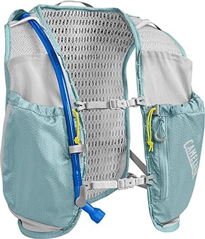 سترة CamelBak النسائية للجري مع مثانة ترطيب 50oz in Saudi Arabia