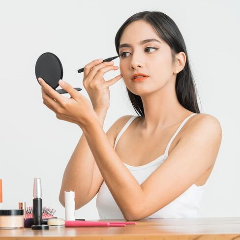 150 قطعة مرآة صغيرة قابلة للطي، مرآة مستديرة مدمجة للمحفظة، مرآة جيب محمولة عتيقة، مرآة مكياج بلاستيكية صغيرة الحجم للنساء والفتيات والأطفال أثناء السفر للاستخدام اليومي، هدايا الحفلات، باللونين الأسود والأبيض in Kuwait