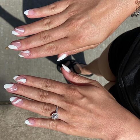 ريفيل نيل مجموعة بودرة الغمس للمبتدئين من 4 الوان | صنعت في الولايات المتحدة الامريكية | بديل لطلاء الاظافر | غير سامة وخالية من الروائح | مقاومة للتشقق والتشقق - رائعة بالفرنسية - بوردو in Kuwait