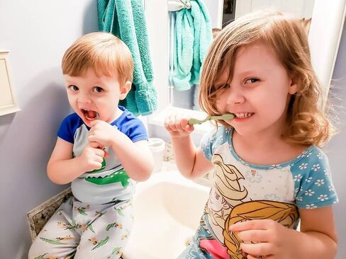 ROARex® All-Natural Eco Friendly Kids Toothbrush Made from Plants - Dinosaurs 4-36m - Baby to Toddler - Blue/Green - 4pk | 1% for The Planet Product in Saudi Arabia