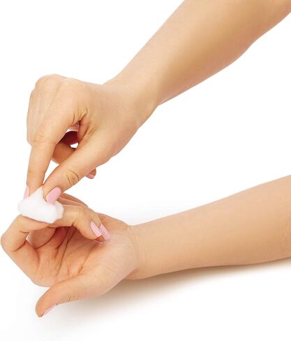Simply Soft Premium Cotton Balls, 100% Pure Cotton, Absorbent, 200 Count (Pack of 3) in Saudi Arabia