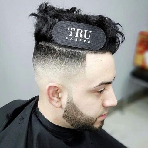 TRU BARBER Hair Grippers for Men and Women - Salon and Barber, Hair Clips for Styling, Sectioning, Cutting and Coloring, Nonslip Grips, Hair holder (Black/Red) 2 Count (Pack of 1) in Kuwait