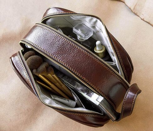 حقيبة مستحضرات التجميل الجلدية المقاومة للوقت أدوات الزينة الإيطالية الأنيقة Dopp Kit (بني) in Kuwait