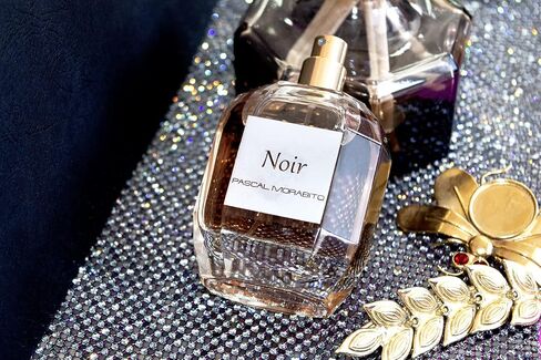 باسكال مورابيتو نوير للنساء - بخاخ ماء عطر مكثف ومغري - روائح دافئة وأنثوية من القرفة والعنبر - تصميم زجاجة فاخر جميل - 3.4 أونصة in Saudi Arabia