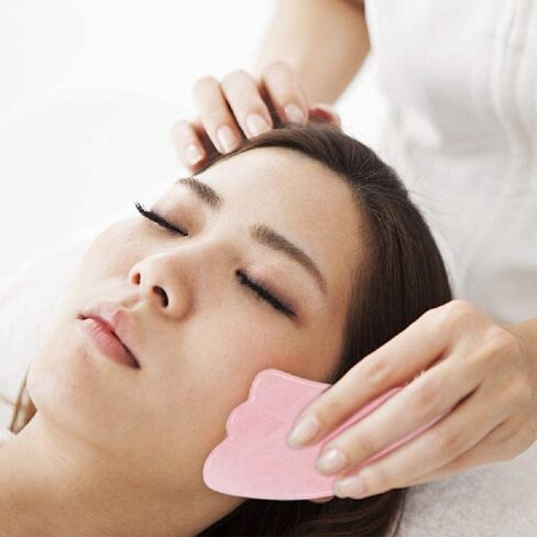 MEICOLY Gua Sha، أدوات الوجه Gua Sha، حجر تدليك غواشا عالي الجودة، كشط اليشم الكوارتز الوردي الطبيعي للرقبة والظهر والعينين وتدليك الجسم والاسترخاء، القلب in Kuwait