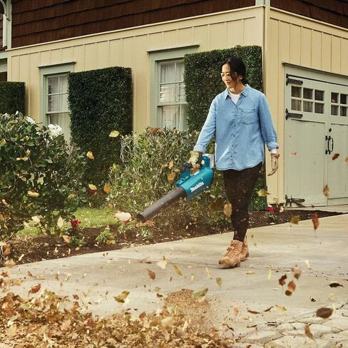 Makita XBU03Z 18V LXT® Lithium-Ion Brushless Cordless Blower, Tool Only in Kuwait