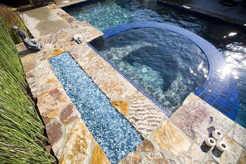 Hiland RGLASS-BB Pit Fire Glass i n Bahama Blend، تصنيف درجة الحرارة القصوى، جيد للبروبان أو الغاز الطبيعي، 10 رطل، 10 رطل in Kuwait