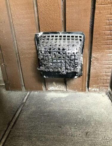 عبوتان من حقيبة الوبر الجديدة لفتحة المجفف في الهواء الطلق، تلتقط الوبر من فتحة المجفف in Kuwait