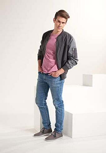 Clarks Men's Gereld Low Sneaker in Saudi Arabia