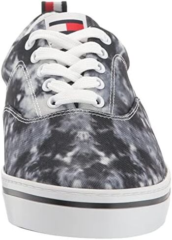 Tommy Hilfiger Men's Remmo Sneaker in Saudi Arabia