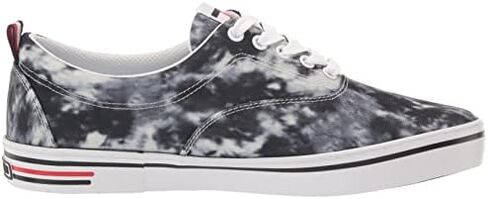 Tommy Hilfiger Men's Remmo Sneaker in Saudi Arabia