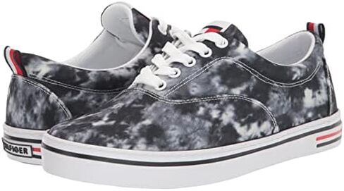 Tommy Hilfiger Men's Remmo Sneaker in Saudi Arabia