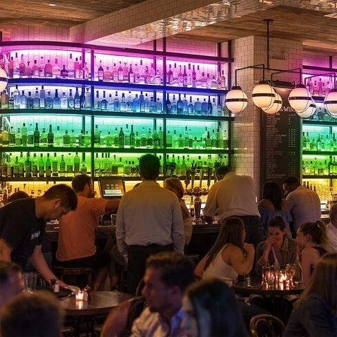 DAYBETTER أضواء الشريط الذكية المتغيرة الألوان مع التحكم عن بعد في التطبيق، مزامنة الموسيقى 5050 RGB لتزيين غرفة النوم، 100 قدم، لفتان بطول 50 قدم in Kuwait