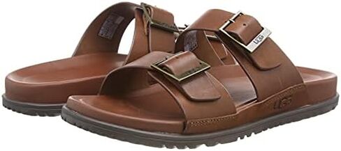 صندل وينسكوت بإبزيم منزلق للرجال من UGG in Saudi Arabia