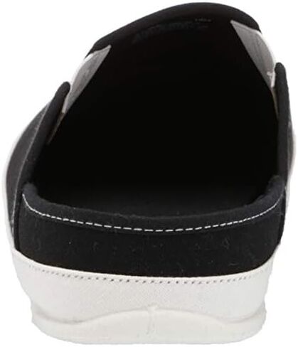 Deer Stags Men's Spike Slipper in Saudi Arabia