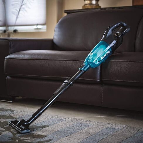ماكيتا XLC03R1BX4 18V LXT® طقم مكنسة كهربائية لاسلكية مدمجة بدون فرشات ليثيوم أيون، مشغل مع قفل (2.0 أمبير) in Kuwait