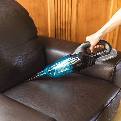 ماكيتا XLC03R1BX4 18V LXT® طقم مكنسة كهربائية لاسلكية مدمجة بدون فرشات ليثيوم أيون، مشغل مع قفل (2.0 أمبير) in Kuwait