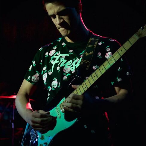 سلسلة سكوير أفينيتي جاز باس، فحمي فروست ميتاليك، لوحة أصابع لوريل in Kuwait