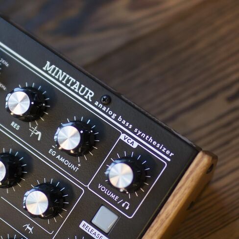 Moog Minitaur Bass Synthesizer in Saudi Arabia