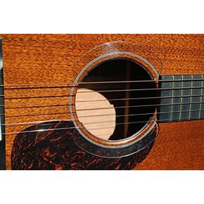 STRUMHARD GUITAR SOUNDHOLE GUARD/SOUNDHOLE PICK STRIKE PROTECTOR/DEFLECTOR (CRYSTAL CLEAR) in Saudi Arabia