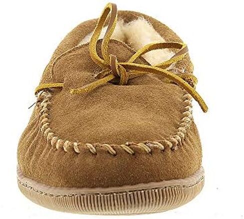 Minnetonka Men's Sheepskin Hardsole Moccasin Slippers in Saudi Arabia