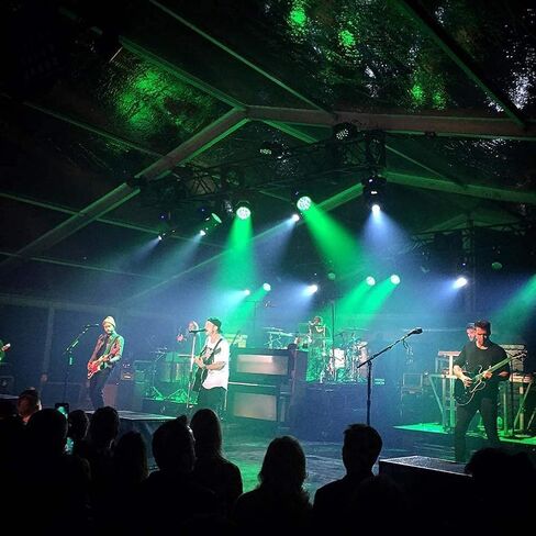 V-Show T911 Pioneer 300W شعاع متحرك رأس ضوء - MSD فضي 300 LL 14r شاربي ستيج رأس متحرك DMX أضواء حفلات المسرح لعرض DJ ديسكو بار in Kuwait