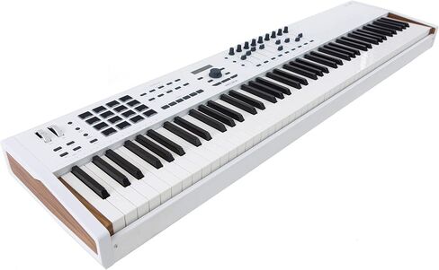 Arturia KeyLab 88 MkII وحدة تحكم لوحة المفاتيح المرجحة ذات 88 مفتاحًا مع أرجل خشبية in Saudi Arabia