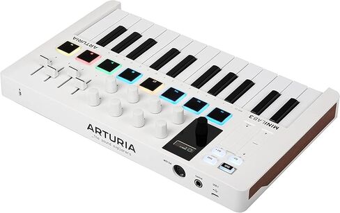 مجموعة وحدات تحكم بلوحة مفاتيح MIDI الهجين من Arturia MiniLab 3 مع سماعات رأس Samson SR350 Pro، وكابل USB Arturia وقماش تلميع صوت سائل (4 عناصر) in Kuwait