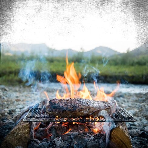 طقم حقيبة علف من القماش المشمع والشواية من DRIX Bushcraft - مصنوعة من الفولاذ المقاوم للصدأ 304 - شواية محمولة على الظهر - رائعة لرحلات التنزه سيرًا على الأقدام أو مغامرات Bushcraft الليلية أو التخييم البدائي! in Saudi Arabia