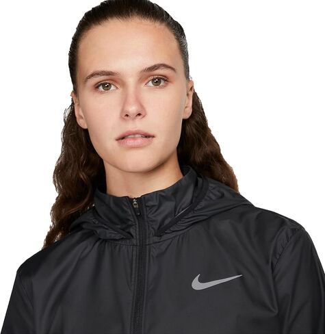 Nike Essential Women's Hooded Running Jacket in Saudi Arabia