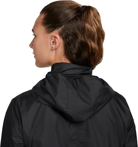 Nike Essential Women's Hooded Running Jacket in Saudi Arabia