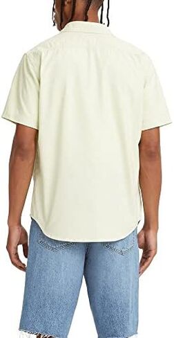 Levi's Men's Classic 1 Pocket-Short Sleeve Shirt in Saudi Arabia