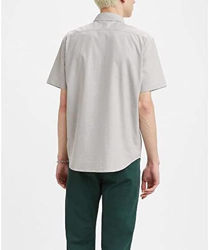 Levi's Men's Classic 1 Pocket-Short Sleeve Shirt in Saudi Arabia
