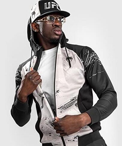 Venum Men's Standard Hoodie in Saudi Arabia