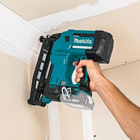 Makita XNB02Z 18V LXT Straight Finish Nailer, 16 Gauge, 2-1/2" in Saudi Arabia