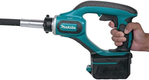 Makita XRV02T 18V LXT® Lithium-Ion Cordless 8' Concrete Vibrator Kit (5.0Ah) in Saudi Arabia