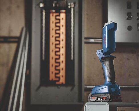 BOSCH GXL18V-496B22 18V 4-Tool Combo Kit with Compact Tough 1/2 In. Drill/Driver, Two-In-One 1/4 In. and 1/2 In. Bit/Socket Impact Driver, Compact Reciprocating Saw, LED Worklight and 2 Ah Batteries in Saudi Arabia