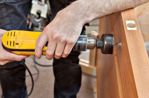 مجموعة منشار ثقب كورتول 24 قطعة للخشب ومنشار الثقب ومجموعة لقم الثقب مع 13 قطعة من مناشير ثقب 3/4 بوصة إلى 5 بوصة (19 مم - 127 مم)، لقم حفر الأشياء بأسمائها الحقيقية، لقم ثقب المنشار، مماسك، مفتاح سداسي مع صندوق تخزين in Kuwait