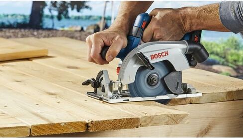 BOSCH GKS18V-22N 18V شفرة بدون فرشاة - يمين 6-1/2 بوصة. منشار دائري (أداة عارية) in Kuwait