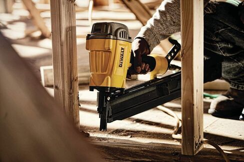 DEWALT DWF83WW 28° Wire Weld Framing Nailer in Saudi Arabia