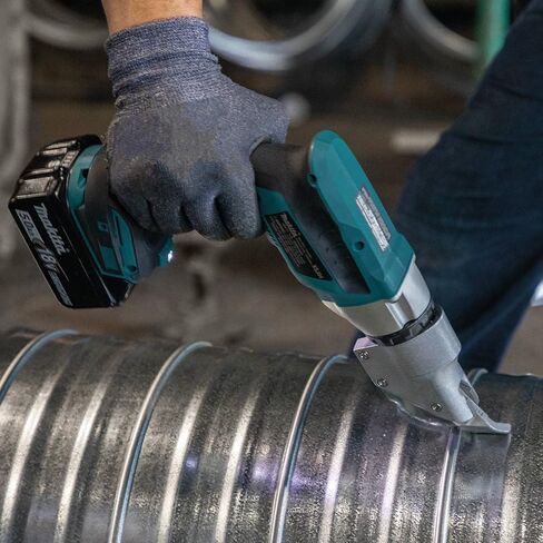 ماكيتا XSJ04T 18V LXT® بطارية ليثيوم أيون براشليس 18 مقياس إزاحة كيت (5.0 أمبير ساعة) in Kuwait