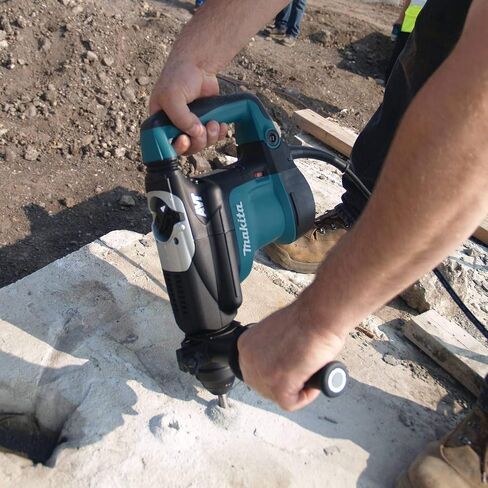 Makita HR3210C 1-1/4" AVT® Rotary Hammer, accepts SDS-PLUS bits in Saudi Arabia