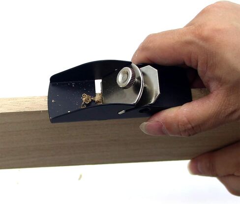 طائرة تشذيب صغيرة، أداة صنع نموذج DIY لطائرة جيب النجارة قابلة للتعديل يدويًا لمشاريع التشذيب. (أسود، 3.35 * 1.18 * 1.38 بوصة) in Kuwait