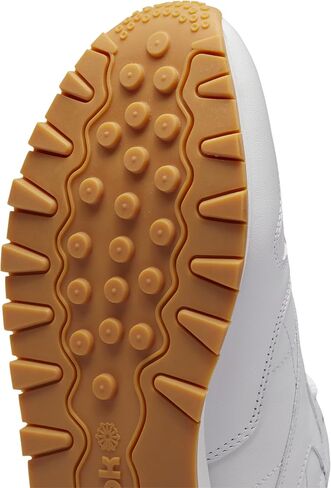 Reebok Unisex-Adult Classic Leather Sneaker in Saudi Arabia