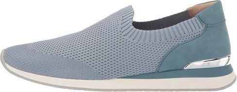 Naturalizer Women's Lafayette Sneaker in Saudi Arabia