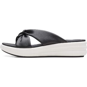 صندل مسطح للنساء من Clarks in Kuwait