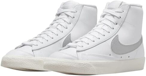 نايك W BLAZER MID '77 حذاء كرة السلة للنساء in Kuwait