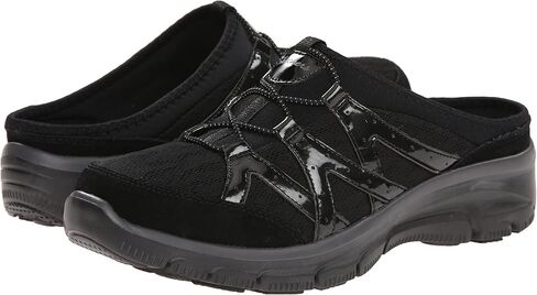 حذاء نسائي سهل الاستخدام من Skechers in Saudi Arabia