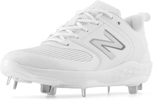 New Balance Women's Fresh Foam Velo V3 Softball Shoe in Saudi Arabia