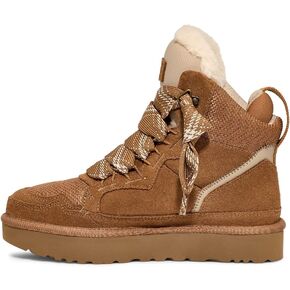 UGG حذاء رياضي للنساء من هايميل in Kuwait